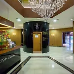 Luxury 3 Bedroom Private Apt In Beachfront Hotel