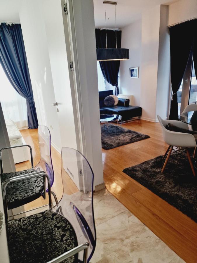 Luxury 3 Bedroom Private In Beachfront Budva