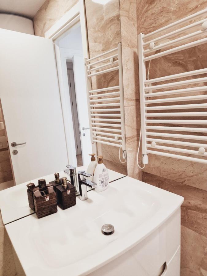 Luxury 3 Bedroom Private In Beachfront * Budva