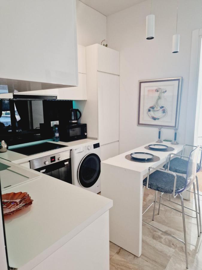 Luxury 3 Bedroom Private In Beachfront * Budva